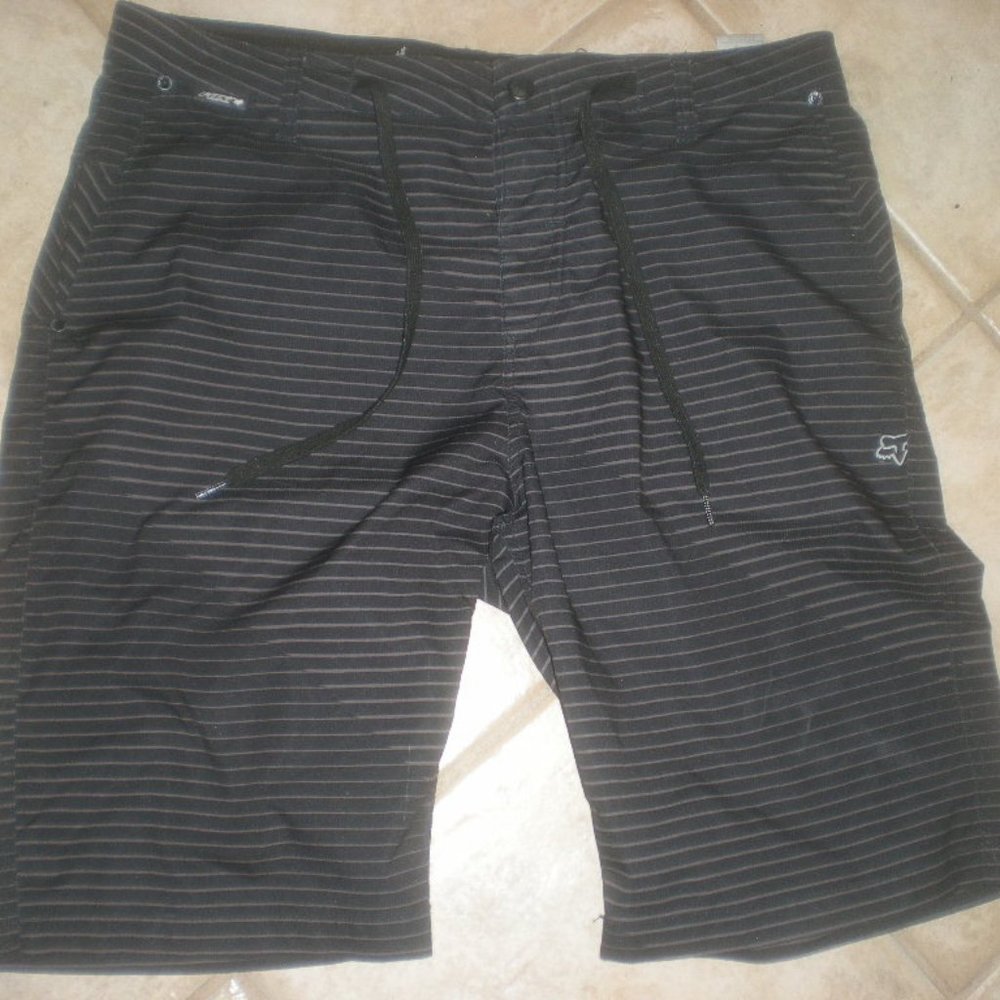 FOX RACING CO. Hydro  Series    Bermuda  Shorts  Black  Size 36